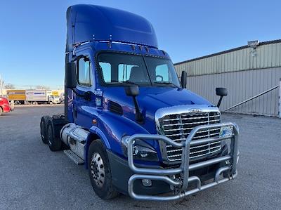 Used 2020 Freightliner Cascadia Detroit DD13 Semi Truck for sale #352638 - photo 1
