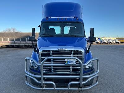 Used 2020 Freightliner Cascadia Detroit DD13 Semi Truck for sale #352638 - photo 2