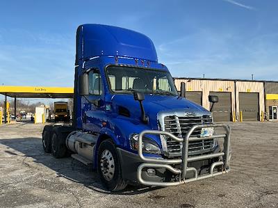 Used 2020 Freightliner Cascadia Detroit DD13 Semi Truck for sale #352650 - photo 1