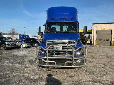 Used 2020 Freightliner Cascadia Detroit DD13 Semi Truck for sale #352650 - photo 2