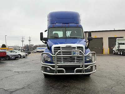 Used 2020 Freightliner Cascadia Detroit DD13 Semi Truck for sale #352653 - photo 2