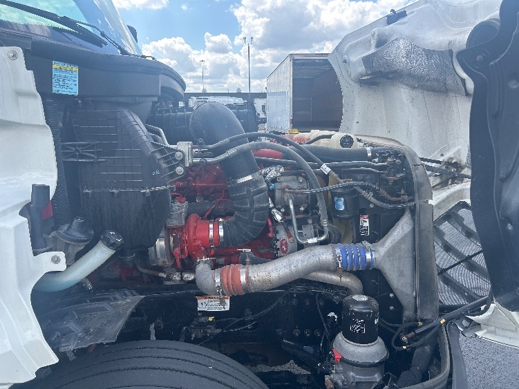 Used 2020 Freightliner Cascadia - photo 21