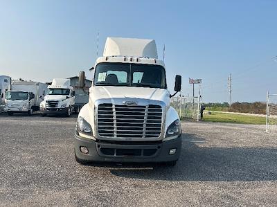 Used 2020 Freightliner Cascadia Detroit DD13 Semi Truck for sale #352683 - photo 2