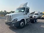 Used 2020 Freightliner Cascadia Detroit DD13 Semi Truck for sale #352683 - photo 3
