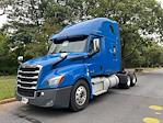 Used 2020 Freightliner Cascadia Detroit DD15AT Semi Truck with Sleeper Cab for sale #352731 - photo 3