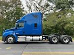 Used 2020 Freightliner Cascadia Detroit DD15AT Semi Truck with Sleeper Cab for sale #352731 - photo 4
