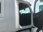 Used 2020 Freightliner Cascadia Detroit DD15AT Semi Truck with Sleeper Cab for sale #352760 - photo 13