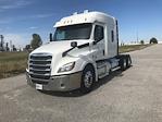 Used 2020 Freightliner Cascadia Detroit DD15AT Semi Truck with Sleeper Cab for sale #352760 - photo 3