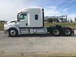 Used 2020 Freightliner Cascadia Detroit DD15AT Semi Truck with Sleeper Cab for sale #352760 - photo 4