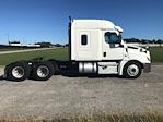 Used 2020 Freightliner Cascadia Detroit DD15AT Semi Truck with Sleeper Cab for sale #352777 - photo 8