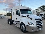 Used 2020 Freightliner Cascadia Detroit DD15AT Semi Truck with Sleeper Cab for sale #352778 - photo 1