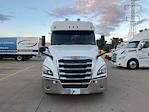 Used 2020 Freightliner Cascadia Detroit DD15AT Semi Truck with Sleeper Cab for sale #352778 - photo 2