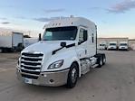 Used 2020 Freightliner Cascadia Detroit DD15AT Semi Truck with Sleeper Cab for sale #352778 - photo 3
