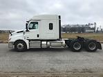 Used 2020 Freightliner Cascadia Detroit DD15AT Semi Truck with Sleeper Cab for sale #352780 - photo 4