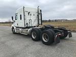 Used 2020 Freightliner Cascadia Detroit DD15AT Semi Truck with Sleeper Cab for sale #352780 - photo 5