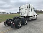 Used 2020 Freightliner Cascadia Detroit DD15AT Semi Truck with Sleeper Cab for sale #352780 - photo 7