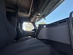 Used 2020 Freightliner Cascadia Detroit DD15AT Semi Truck with Sleeper Cab for sale #352791 - photo 13