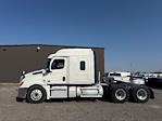 Used 2020 Freightliner Cascadia Detroit DD15AT Semi Truck with Sleeper Cab for sale #352791 - photo 4