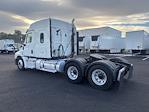 Used 2020 Freightliner Cascadia Detroit DD15AT Semi Truck with Sleeper Cab for sale #352799 - photo 5