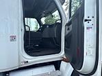 Used 2020 Freightliner Cascadia Detroit DD15AT Semi Truck with Sleeper Cab for sale #352804 - photo 13
