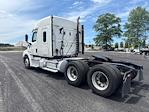 Used 2020 Freightliner Cascadia Detroit DD15AT Semi Truck with Sleeper Cab for sale #352804 - photo 5