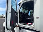 Used 2020 Freightliner Cascadia Detroit DD15AT Semi Truck with Sleeper Cab for sale #352804 - photo 9