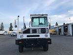 Used 2019 Capacity Sabre5 Yard Truck for sale #353420 - photo 2