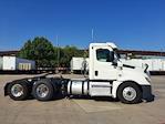 Used 2020 Freightliner Cascadia Detroit DD13 Semi Truck for sale #354001 - photo 8