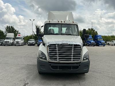 Used 2020 Freightliner Cascadia Detroit DD13 Semi Truck for sale #354004 - photo 2