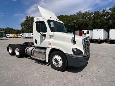 Used 2020 Freightliner Cascadia Detroit DD13 Semi Truck for sale #354007 - photo 1