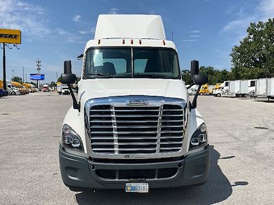 Used 2020 Freightliner Cascadia Detroit DD13 Semi Truck for sale #354007 - photo 2