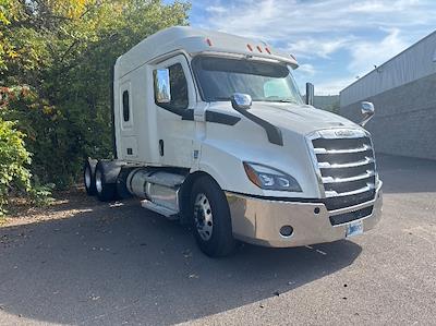 Used 2020 Freightliner Cascadia Detroit DD13 Semi Truck with Sleeper Cab for sale #354065 - photo 1