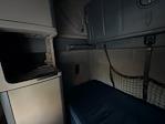 Used 2020 Freightliner Cascadia Detroit DD15AT Semi Truck with Sleeper Cab for sale #354089 - photo 18