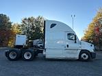Used 2020 Freightliner Cascadia Detroit DD15AT Semi Truck with Sleeper Cab for sale #354089 - photo 8