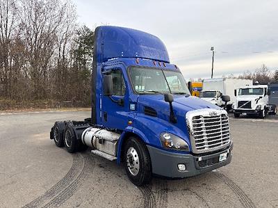 Used 2020 Freightliner Cascadia Detroit DD13 Semi Truck for sale #354120 - photo 1
