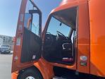 Used 2020 Volvo VNR Volvo D13 Semi Truck for sale #354152 - photo 9