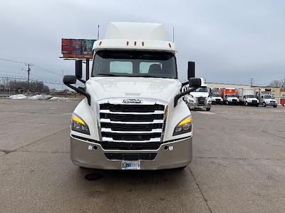 Used 2020 Freightliner Cascadia Detroit DD13 Semi Truck for sale #354247 - photo 2