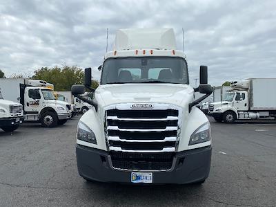 Used 2020 Freightliner Cascadia Detroit DD13 Semi Truck for sale #354434 - photo 2