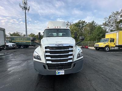 Used 2020 Freightliner Cascadia Detroit DD13 Semi Truck for sale #354445 - photo 2