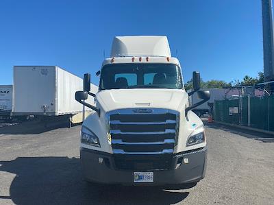 Used 2020 Freightliner Cascadia Detroit DD13 Semi Truck for sale #354446 - photo 2