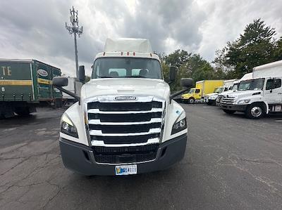Used 2020 Freightliner Cascadia Detroit DD13 Semi Truck for sale #354447 - photo 2
