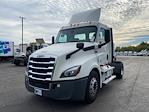Used 2020 Freightliner Cascadia Detroit DD13 Semi Truck for sale #354448 - photo 3