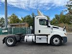 Used 2020 Freightliner Cascadia Detroit DD13 Semi Truck for sale #354448 - photo 8