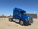 Used 2020 Freightliner Cascadia Cummins X15 Semi Truck with Sleeper Cab for sale #354512 - photo 1