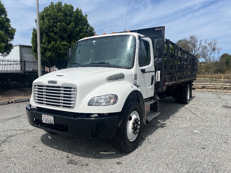 Used 2021 Freightliner M2 106 - photo 5