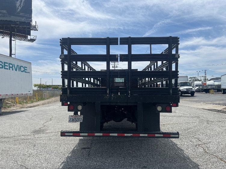 Used 2021 Freightliner M2 106 - photo 9