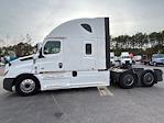 Used 2020 Freightliner Cascadia Detroit DD15AT Semi Truck with Sleeper Cab for sale #354720 - photo 4