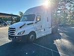 Used 2020 Freightliner Cascadia Detroit DD15AT Semi Truck with Sleeper Cab for sale #354722 - photo 3