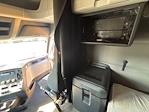 Used 2020 Freightliner Cascadia Detroit DD15AT Semi Truck with Sleeper Cab for sale #354900 - photo 18
