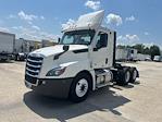 Used 2020 Freightliner Cascadia Detroit DD13 Semi Truck for sale #354916 - photo 3